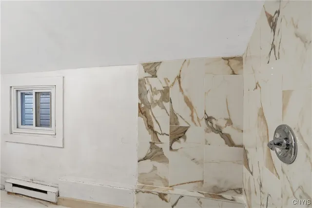 $168,900 | 1210 Carbon Street, Syracuse, NY 13208