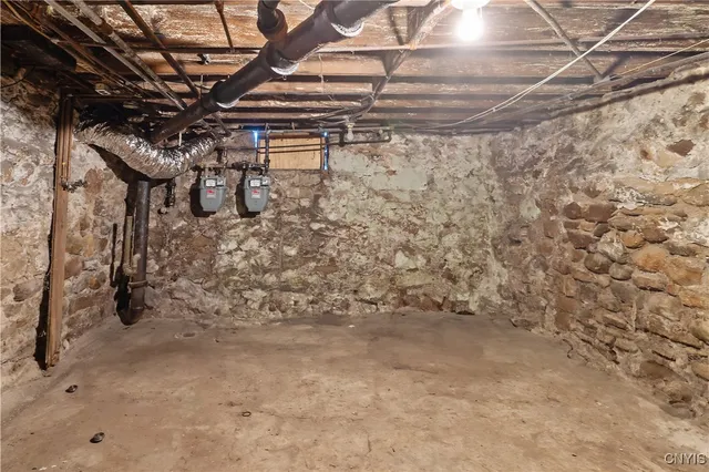 $168,900 | 1210 Carbon Street, Syracuse, NY 13208