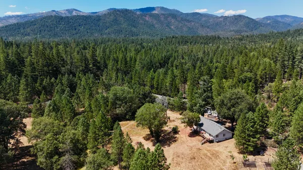 $430,000 | 467 Draper Valley Road, Selma, OR 97538
