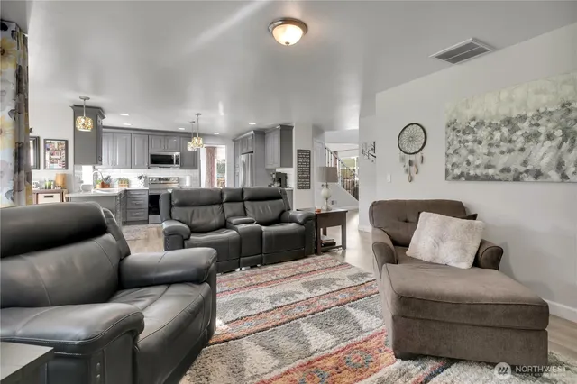 $849,990 | 7413 166th Avenue East, Sumner, WA 98390