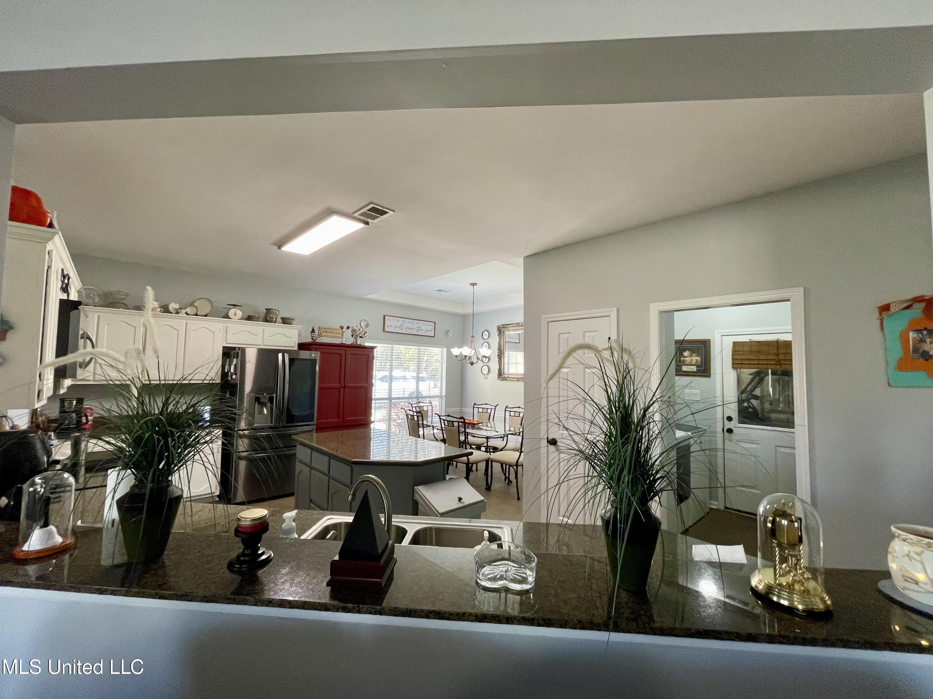 5192 Summers Creek Road Olive Branch, MS 38654 - Photo 10 of 28 IMG_1614
