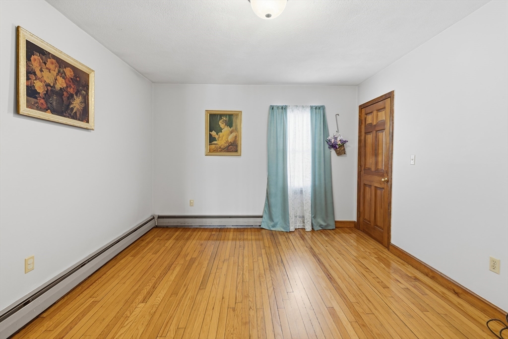 54 Edgemont Road Braintree, MA 02184 - Photo 11 of 40