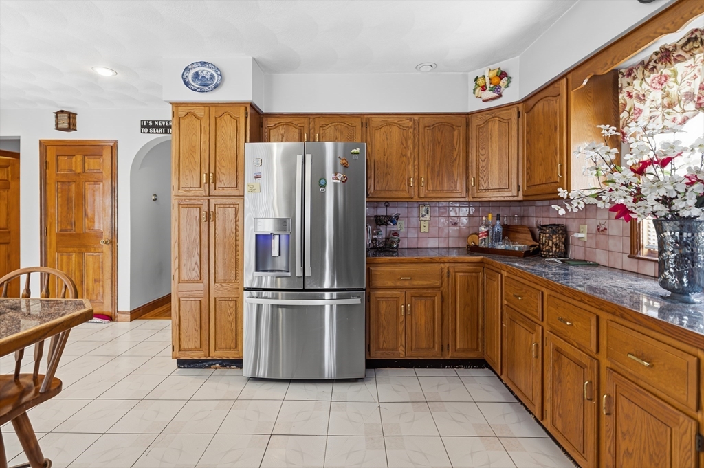 54 Edgemont Road Braintree, MA 02184 - Photo 20 of 40
