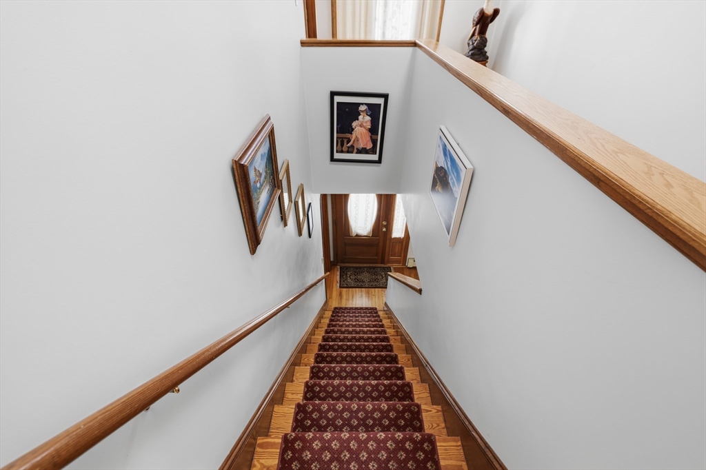 54 Edgemont Road Braintree, MA 02184 - Photo 23 of 40