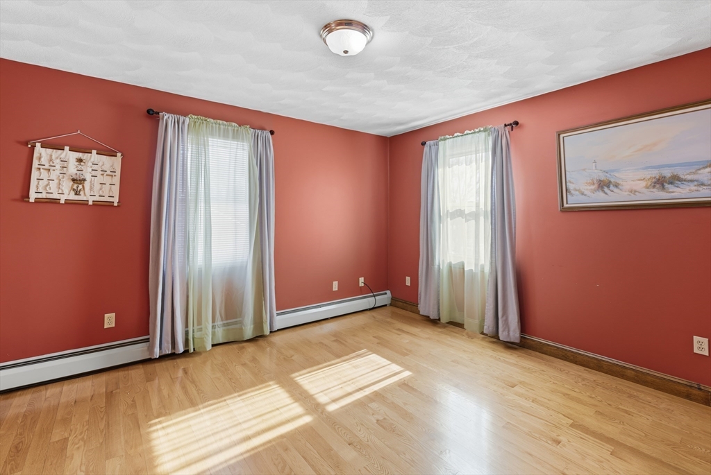 54 Edgemont Road Braintree, MA 02184 - Photo 26 of 40