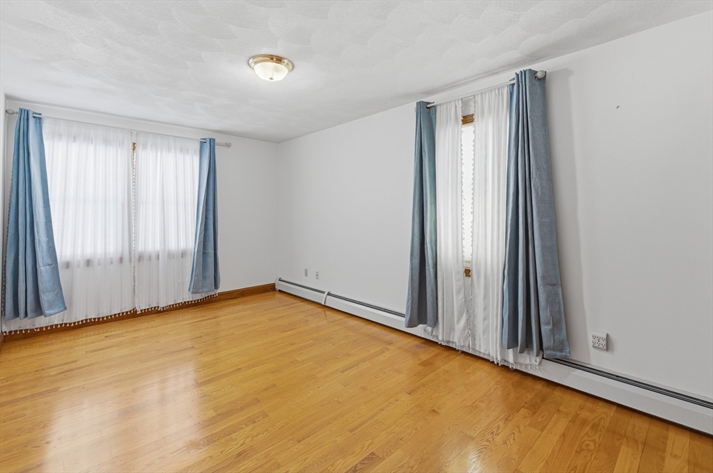 54 Edgemont Road Braintree, MA 02184 - Photo 31 of 40