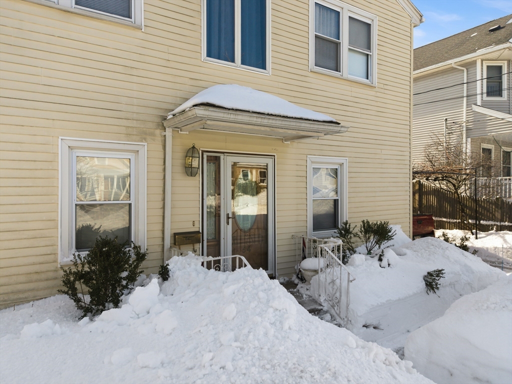 54 Edgemont Road Braintree, MA 02184 - Photo 5 of 40