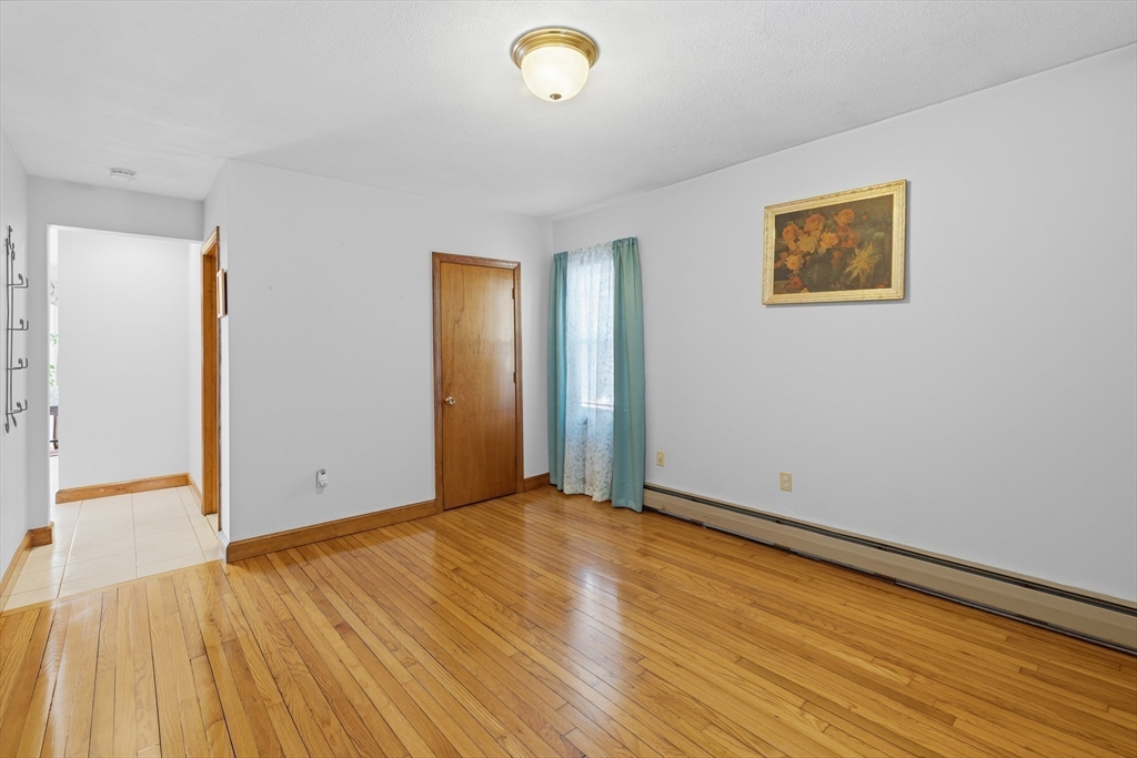 54 Edgemont Road Braintree, MA 02184 - Photo 10 of 40
