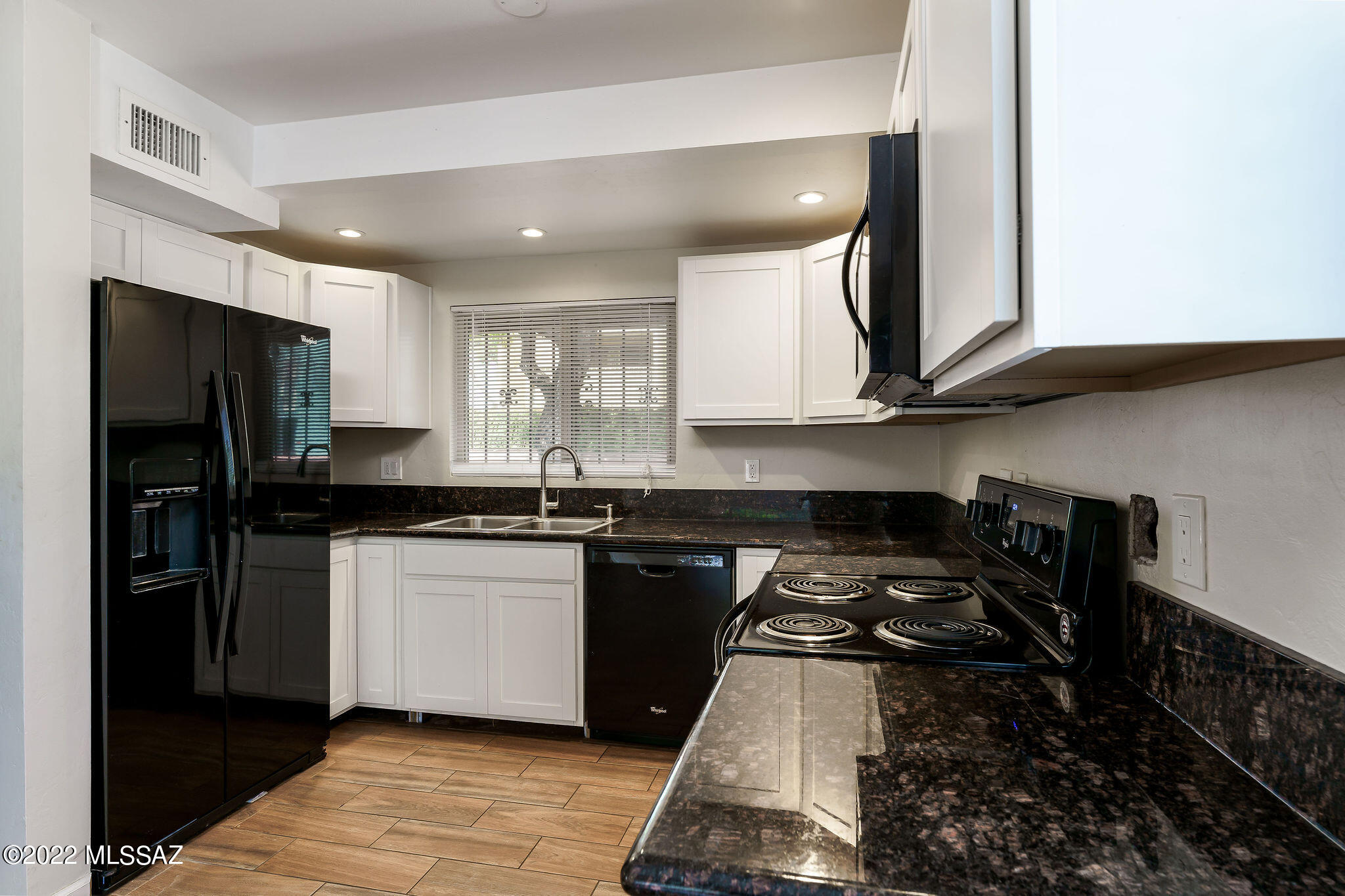 1002 South Kolb Road, Unit 15 Tucson, AZ 85710 - Photo 18 of 32