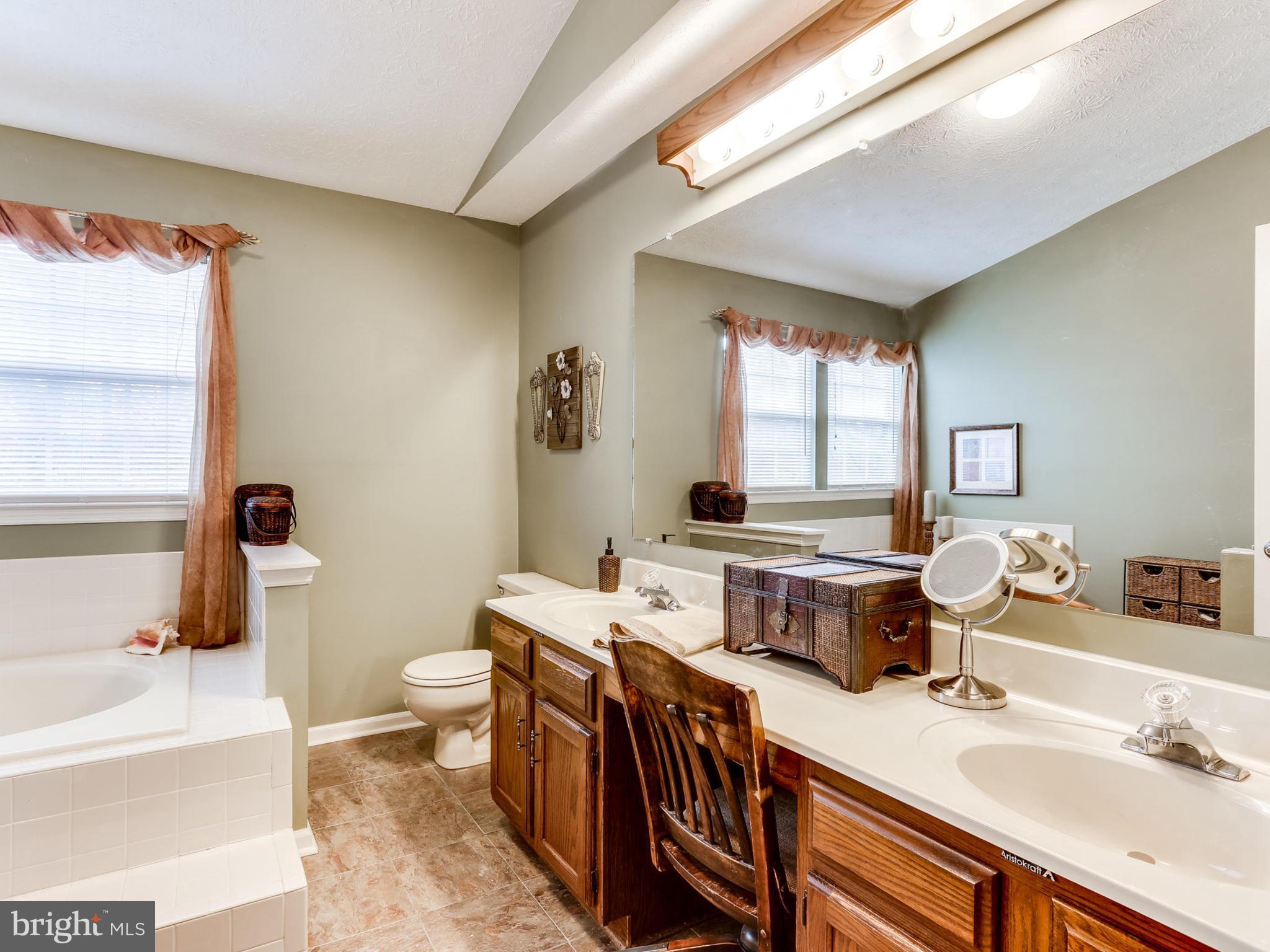 9412 Spring Water Path Jessup, MD 20794 - Photo 14 of 27 Bath (Master)