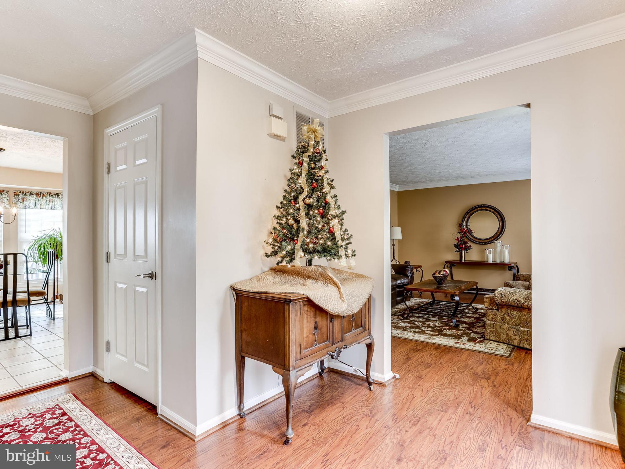 9412 Spring Water Path Jessup, MD 20794 - Photo 3 of 27 Interior (General)