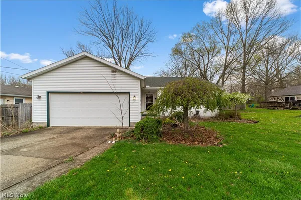 $200,000 | 3869 Dayton Avenue, Lorain, OH 44052