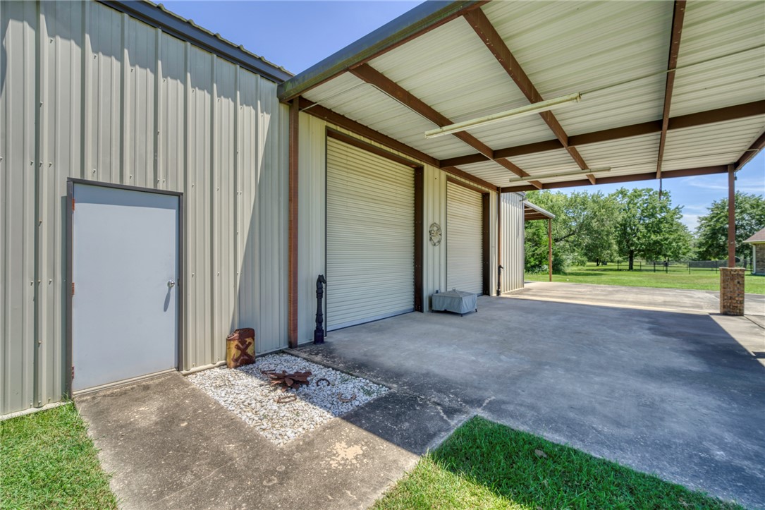 9945 Oxford Cemetery Road Madisonville, TX 77864 - Photo 35 of 42 a view of backyard with green space