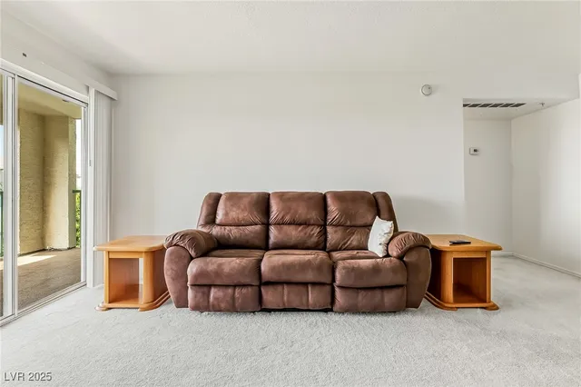 $172,000 | 3550 Bay Sands Drive, Unit 2037, Laughlin, NV 89029