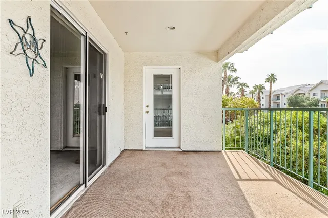 $172,000 | 3550 Bay Sands Drive, Unit 2037, Laughlin, NV 89029