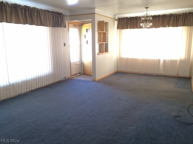 9712 David Road Cleveland, OH 44125 - Photo 2 of 22 Walk right in to the spacious LR with DR area.