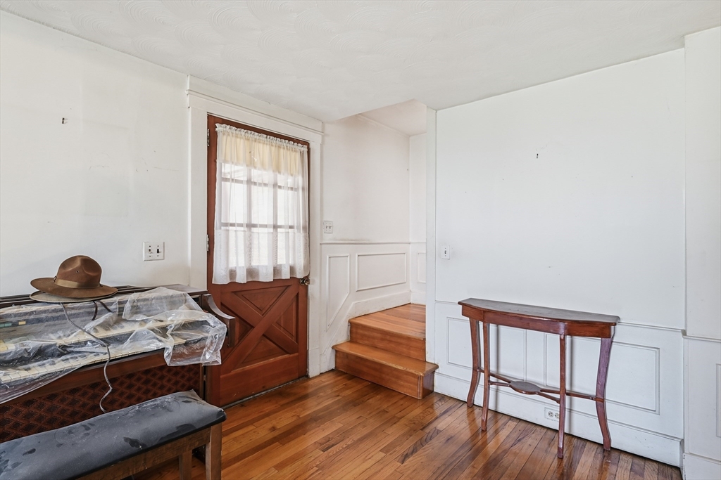 400 Nottingham Street Springfield, MA 01104 - Photo 6 of 26