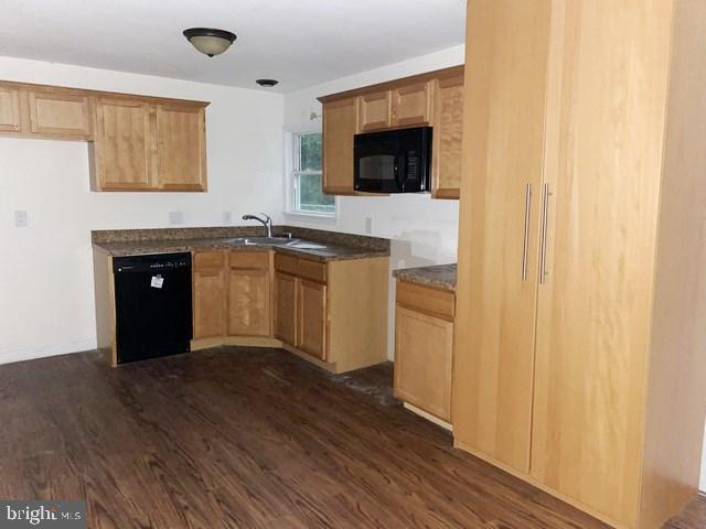542 Jackson Road Atco, NJ 08004 - Photo 6 of 16 Gallery Image 6