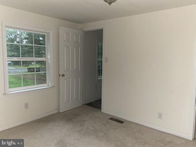 542 Jackson Road Atco, NJ 08004 - Photo 8 of 16 Gallery Image 8