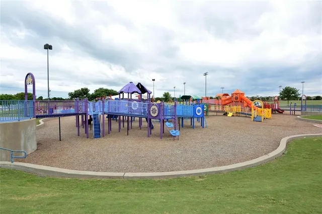 $629,990 | 817 Rushmore Drive, Allen, TX 75002