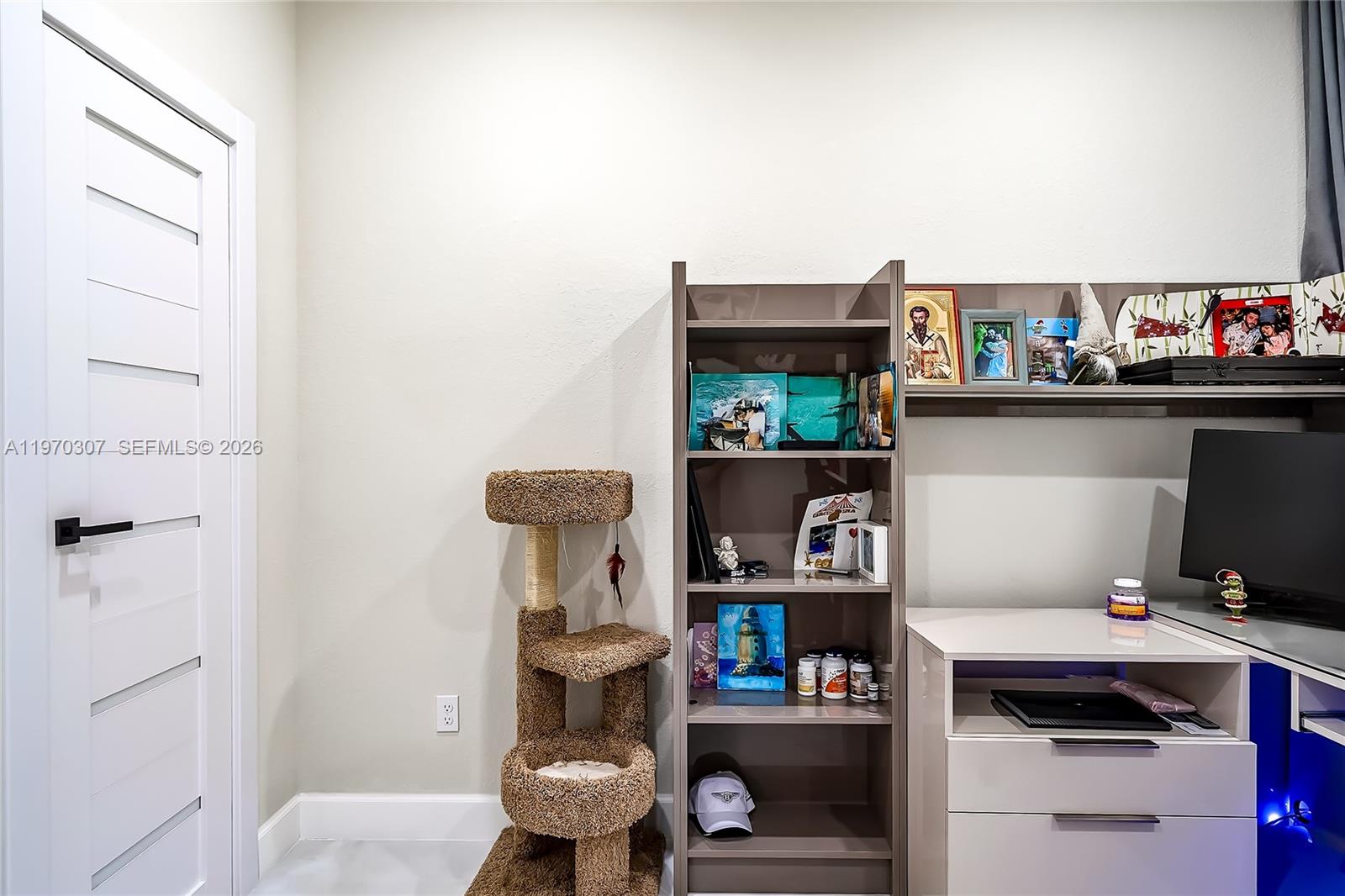 4566 Ficus Street Hollywood, FL 33021 - Photo 16 of 73