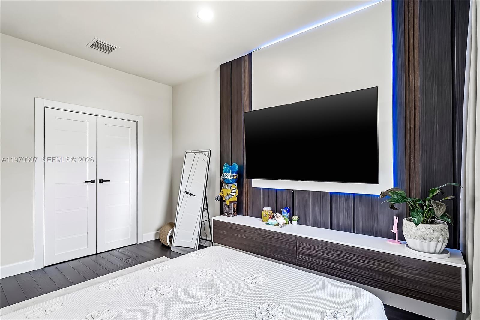 4566 Ficus Street Hollywood, FL 33021 - Photo 21 of 73