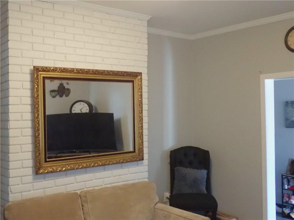 155 Walnut Street Uniontown, PA 15401 - Photo 4 of 11 livingroom