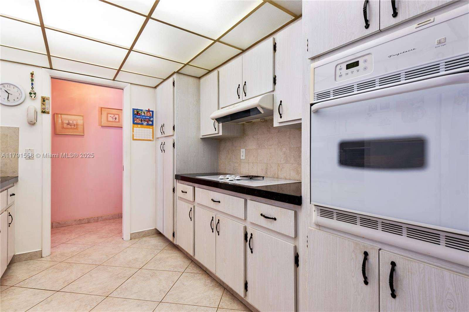 1124 Northeast 3rd Street Hallandale Beach, FL 33009 - Photo 11 of 23