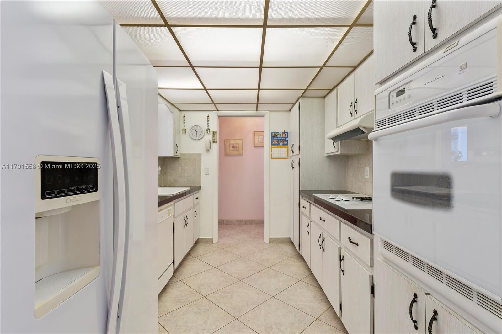 1124 Northeast 3rd Street Hallandale Beach, FL 33009 - Photo 2 of 23