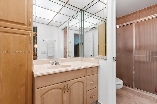 $599,000 | 1124 Northeast 3rd Street, Hallandale Beach, FL 33009