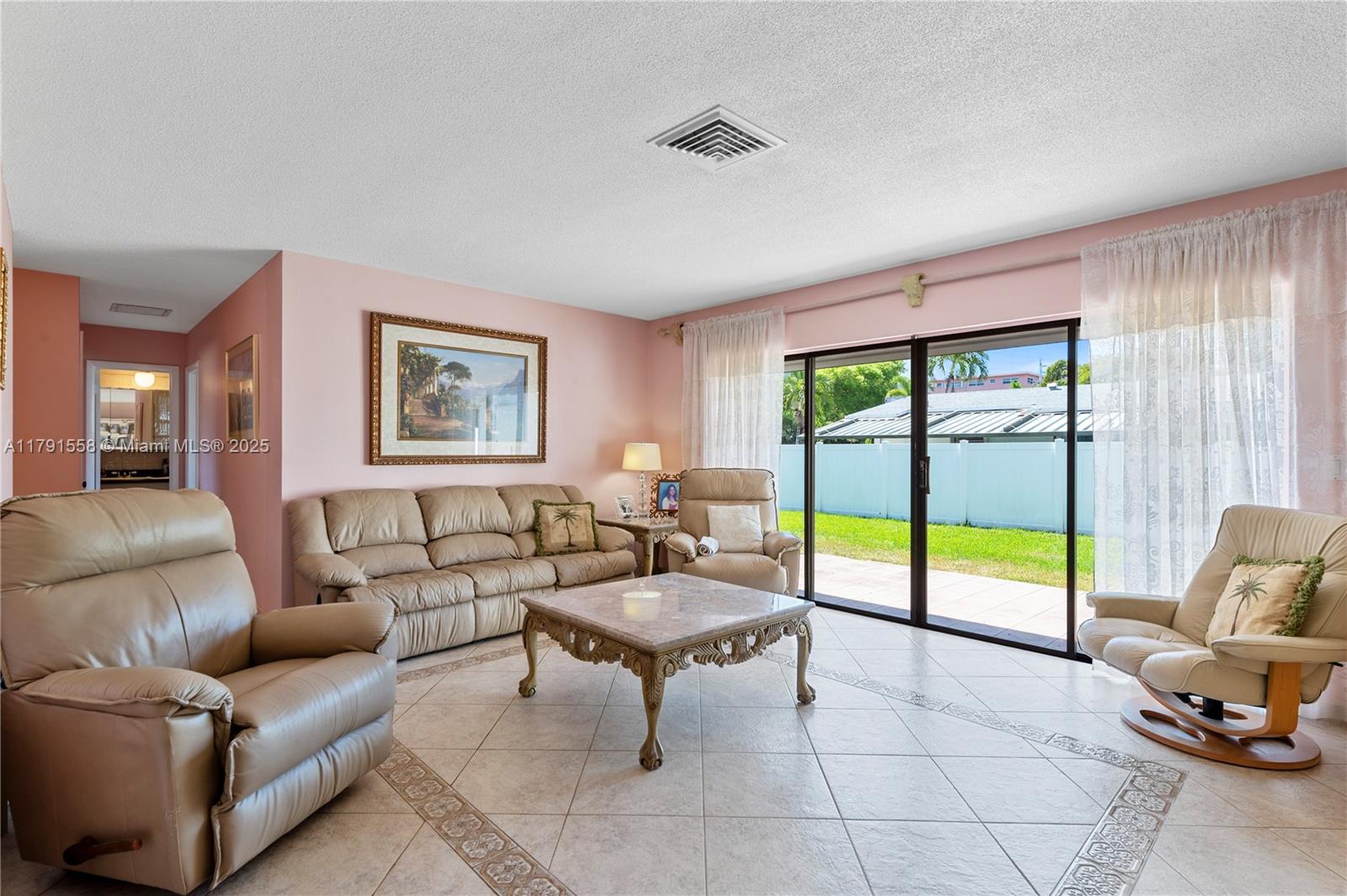 1124 Northeast 3rd Street Hallandale Beach, FL 33009 - Photo 4 of 23