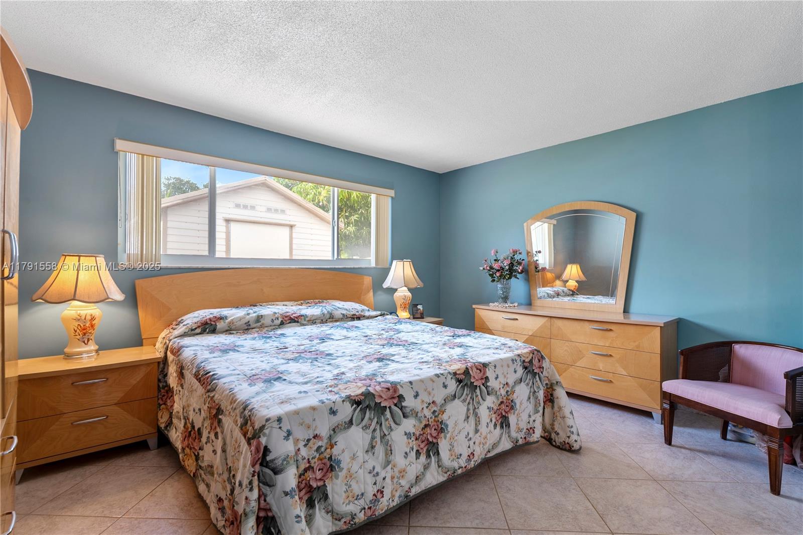 1124 Northeast 3rd Street Hallandale Beach, FL 33009 - Photo 9 of 23