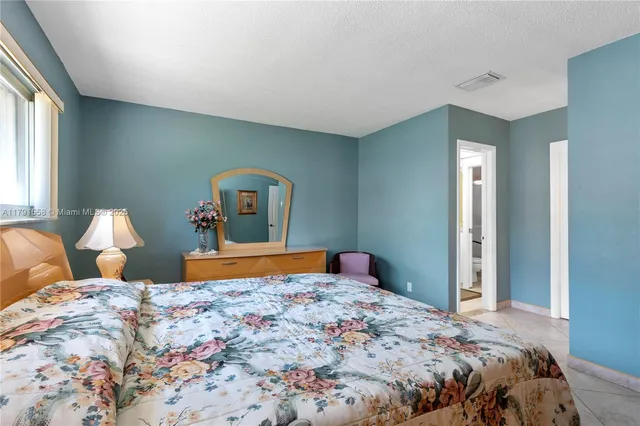 $599,000 | 1124 Northeast 3rd Street, Hallandale Beach, FL 33009