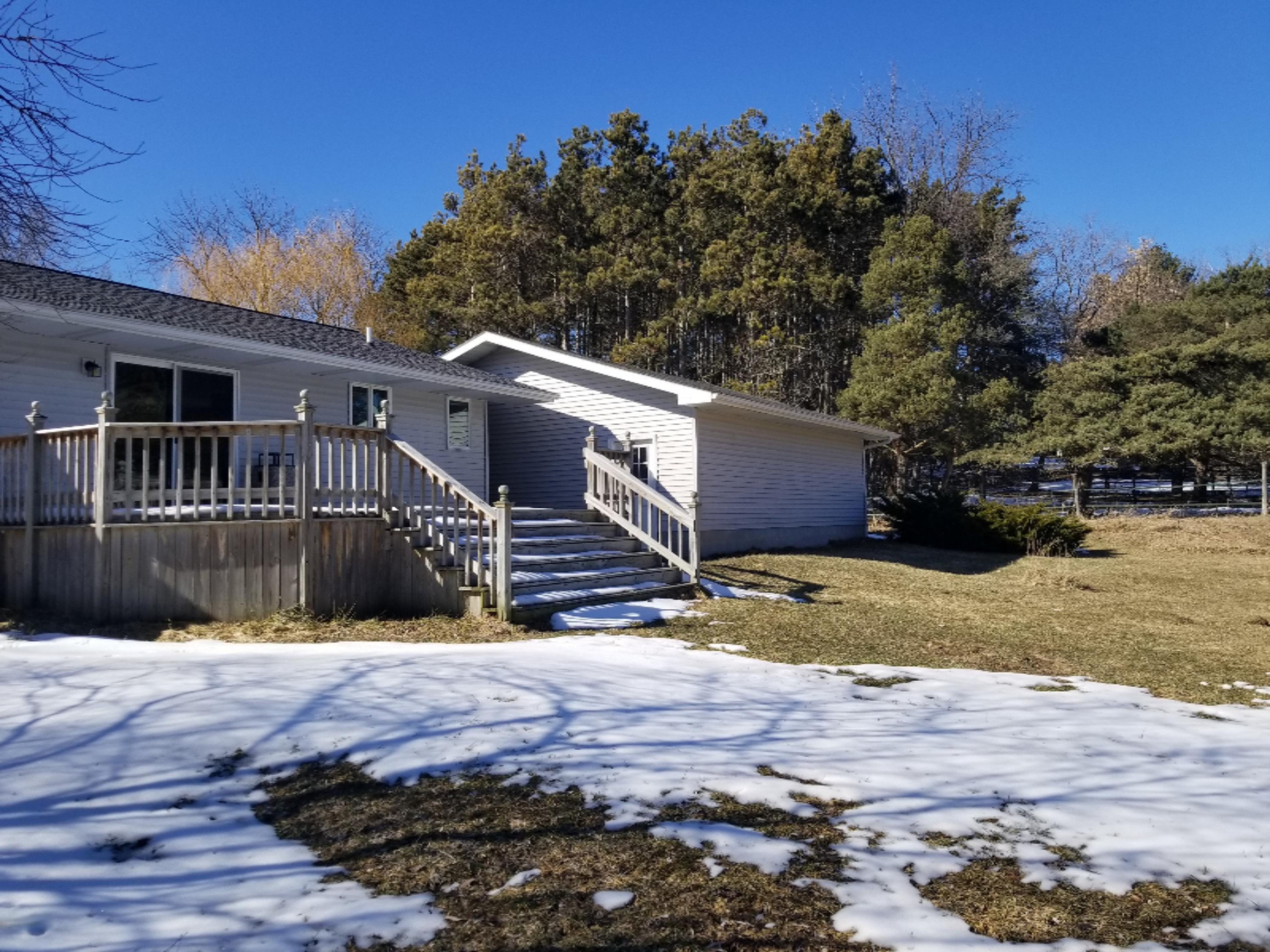 2410 South Brunson Road Ludington, MI 49431 - Photo 6 of 8 20180316_161912