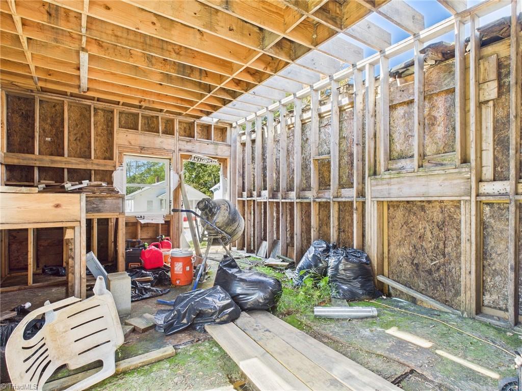 1307 Tipton Street High Point, NC 27262 - Photo 11 of 22