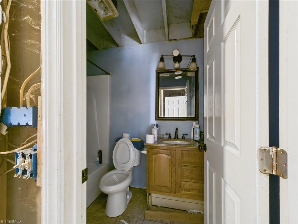 1307 Tipton Street High Point, NC 27262 - Photo 18 of 22