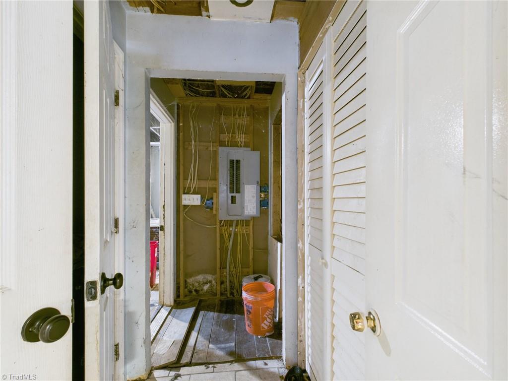 1307 Tipton Street High Point, NC 27262 - Photo 20 of 22