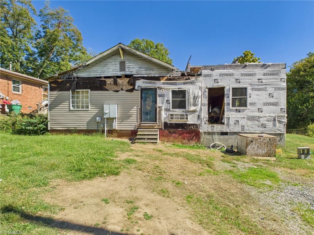 1307 Tipton Street High Point, NC 27262 - Photo 4 of 22