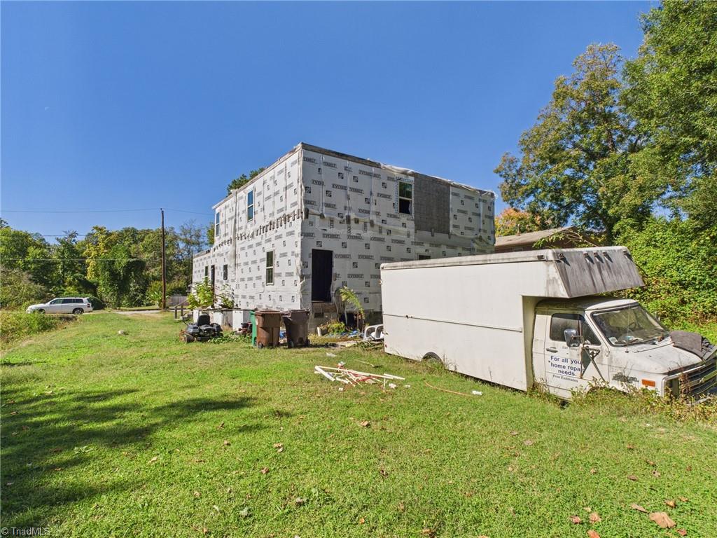 1307 Tipton Street High Point, NC 27262 - Photo 7 of 22