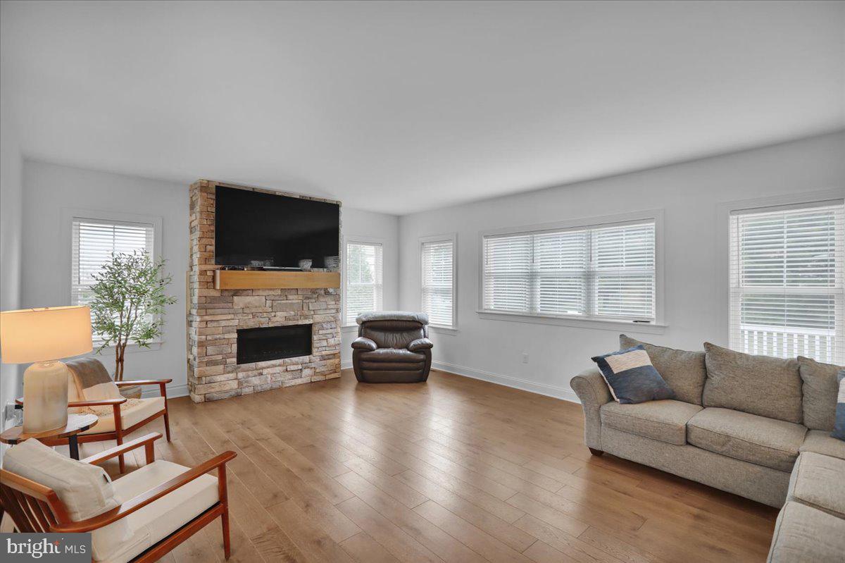 1089 Lititz Bend Drive Lititz, PA 17543 - Photo 12 of 55