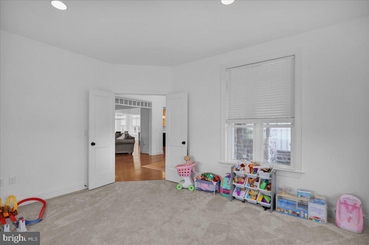 1089 Lititz Bend Drive Lititz, PA 17543 - Photo 9 of 55