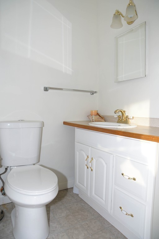 27 Sagamore Road Mattapoisett, MA 02739 - Photo 18 of 23 Gallery Image 18