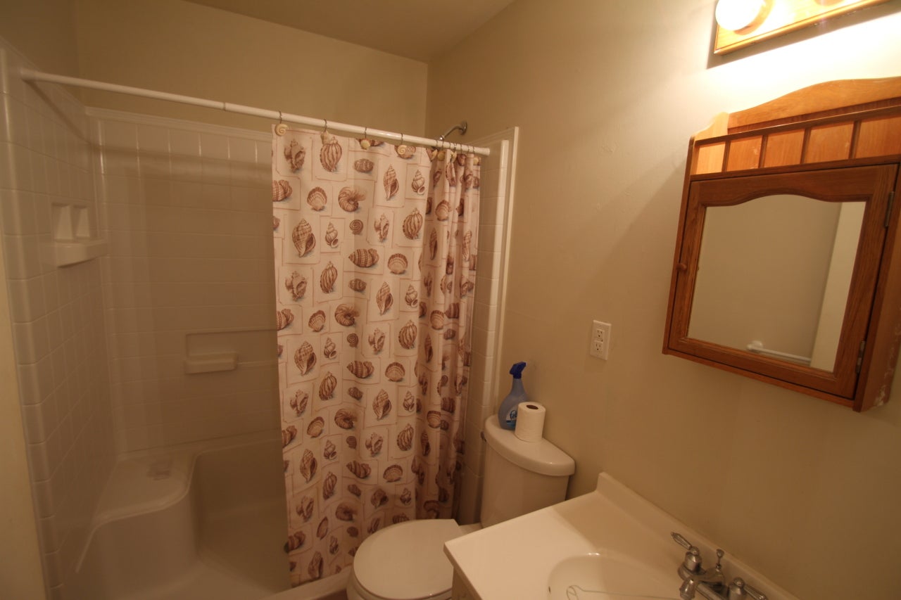 1 Rockland Road Ronceverte, WV 24970 - Photo 8 of 9 Bath
