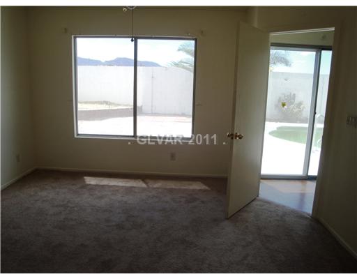 633 Camp Hill Road Henderson, NV 89015 - Photo 10 of 13 Master Bedroom.