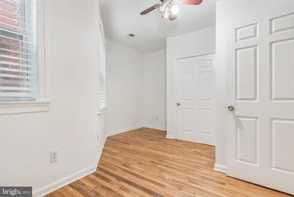$2,995 | 107 15th Street Northeast, Washington, DC 20002
