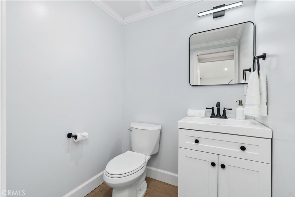14681 Danborough Road Tustin, CA 92780 - Photo 41 of 47 Powder Room