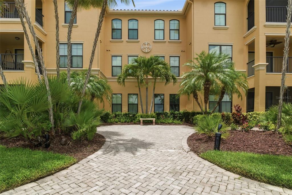 2739 Via Capri, Unit 1014 Clearwater, FL 33764 - Photo 1 of 48