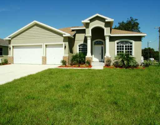 901 8th Avenue Southwest Ruskin, FL 33570 - Photo 1 of 1 Exterior Front