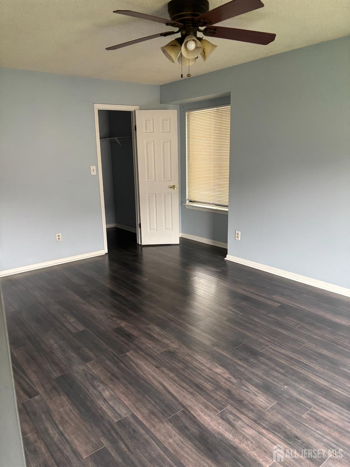 92 Gate House Lane Edison, NJ 08820 - Photo 9 of 14