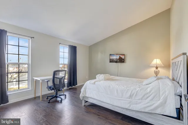 $5,500 | 8591 Signal Hill Road, Manassas, VA 20110